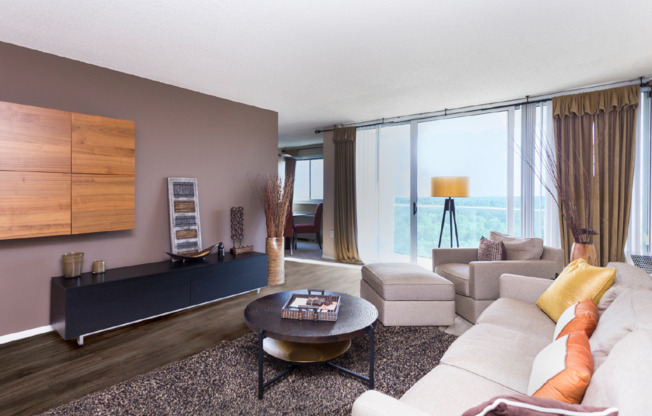 1 bed, 1 bath, 800 sqft, $1,644, Unit C-C1713