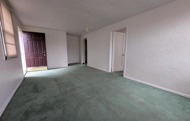 41 W BELLECREST