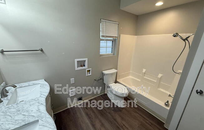 1252 BROADWAY AVE NW