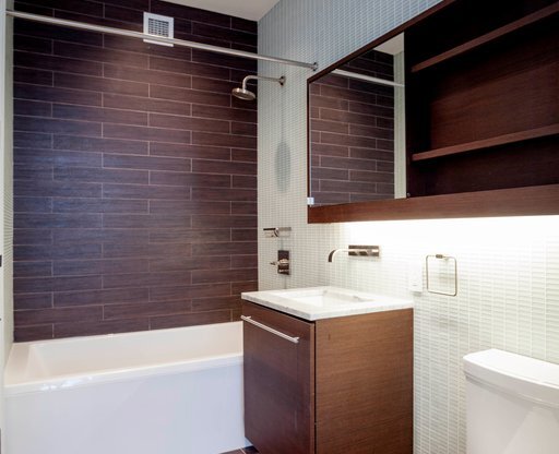 2 beds, 2 baths, $7,700, Unit 9D