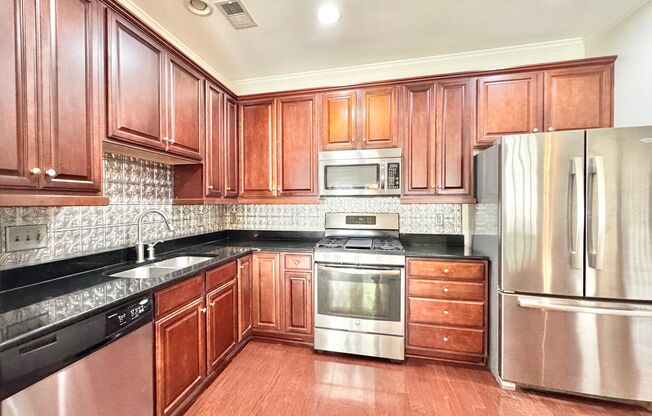 2 Bedroom Townhome W/ Office Space & Large Fenced-In Patio!