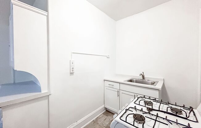 1 bed, 1 bath, 600 sqft, $990, Unit 102