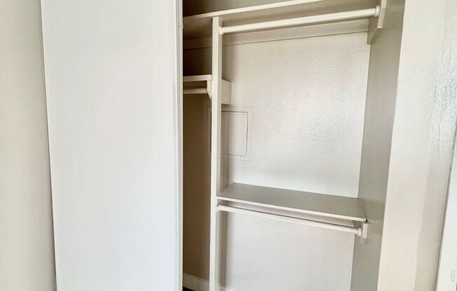 2 beds, 1 bath, 633 sqft, $2,395, Unit 11