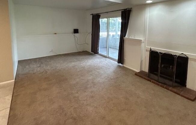 2 beds, 1 bath, $1,500, Unit # 29D