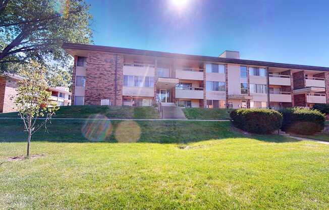 611 Regency Way Apartments Building Exterior