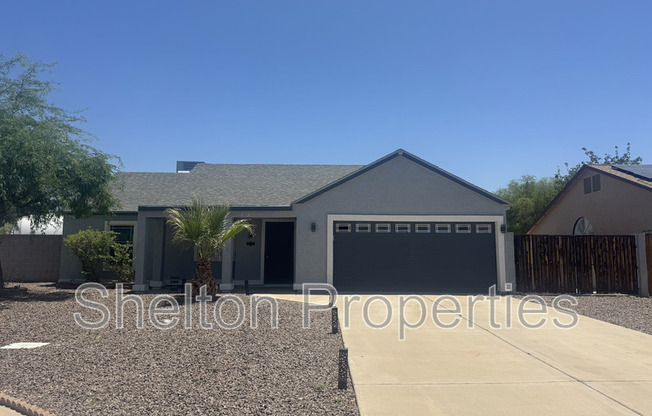 12537 N 83 DR
