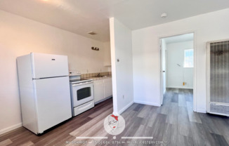 Renovated 1Bd/1Bth with parking in a gated community in Highlands Terrace Neighborhoodl