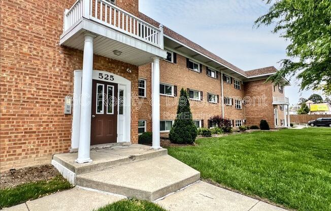 525 N HIGHVIEW AVE