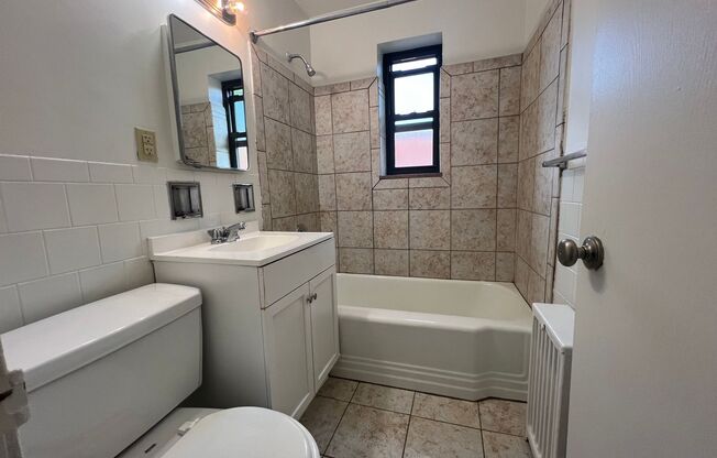 1 bed, 1 bath, 600 sqft, $1,199, Unit 5631 Rippey St. #C5