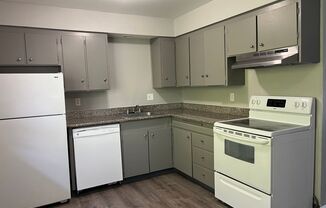 2 beds, 1 bath, 750 sqft, $1,475, Unit 08