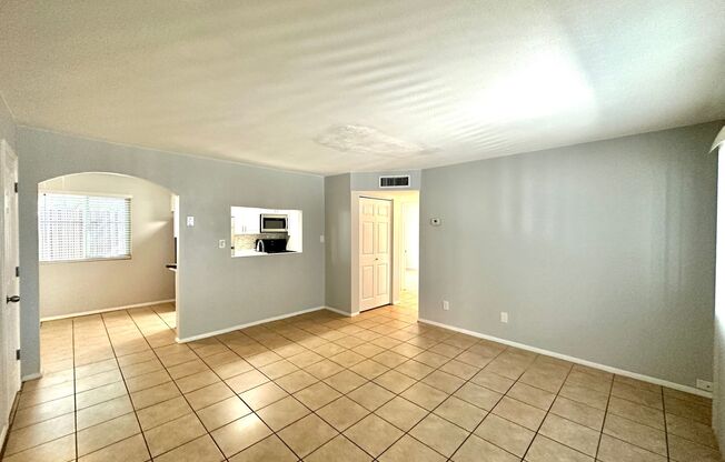 2 beds, 1 bath, 852 sqft, $1,095, Unit 3130-8