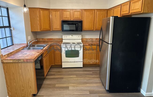 2 beds, 2.5 baths, 1,046 sqft, $1,750, Unit 20