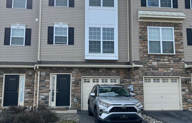 Great 3 / 4 bedroom home in Lower Macungie Township