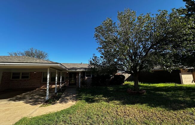 Three bedroom in central Lubbock