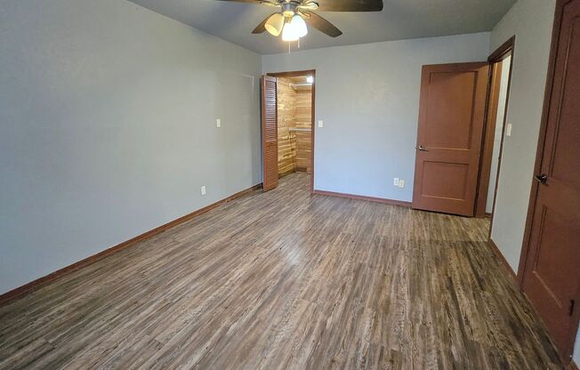 2 beds, 1 bath, $850