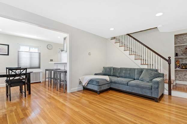33 CT ST
