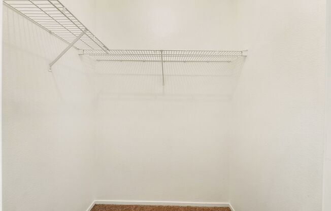2 beds, 2 baths, $1,200, Unit # 1044