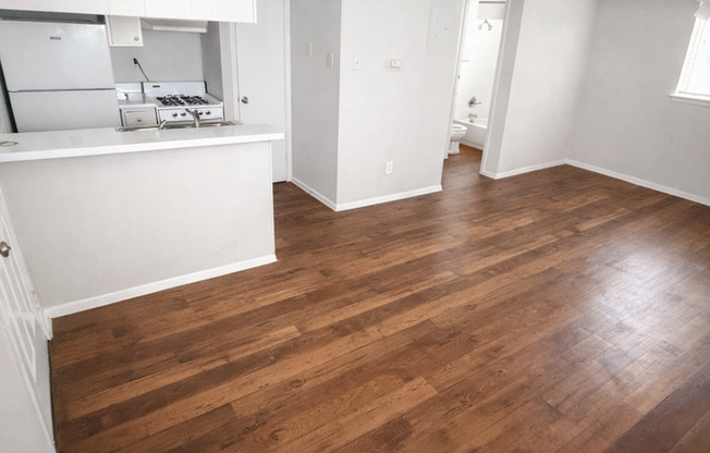 104 W. 38th 1/2 Street