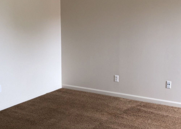 2 beds, 1 bath, 875 sqft, $895