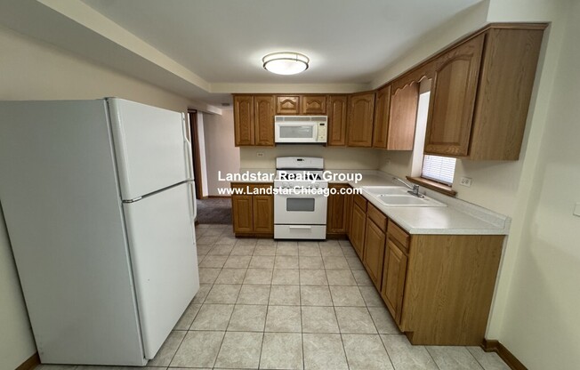 4752 N MENARD
