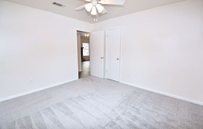 2 beds, 1 bath, 766 sqft, $1,300, Unit NPV2317