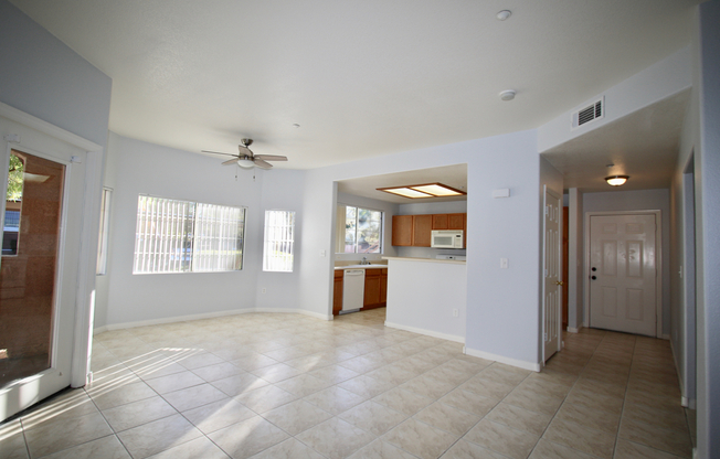 2 beds, 2 baths, $1,900, Unit 611