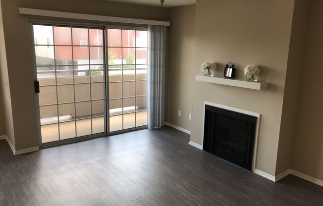 1 bed, 1 bath, 650 sqft, $2,375, Unit 8555-101