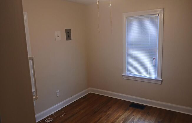 3 beds, 1 bath, $1,150