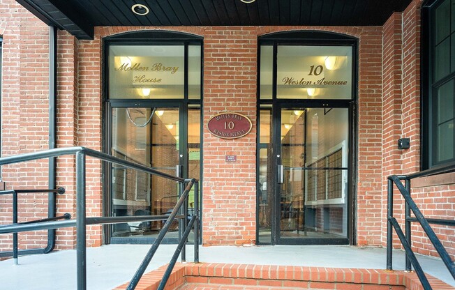 1 bed, 1 bath, 680 sqft, $2,000, Unit 303