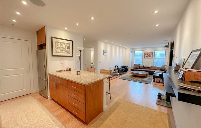 1 bed, 1 bath, 740 sqft, $5,200, Unit 509
