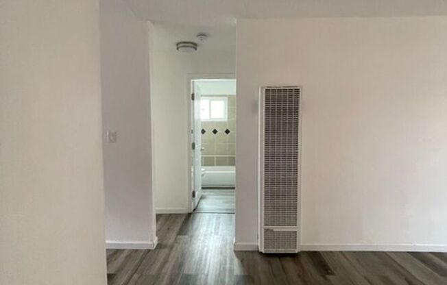 2 beds, 1 bath, $2,250