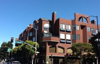 640 Davis Street Unit 5