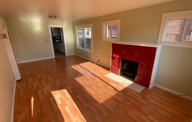 Nice 3bd/1ba in Oakland's Allendale Neighborhood!