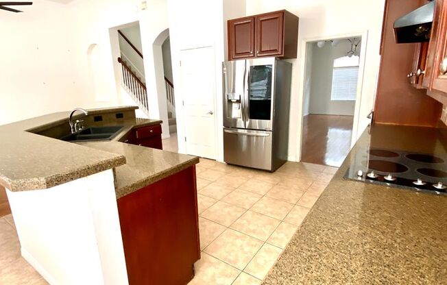 Gorgeous 3/2 with pool in Tampa available now!