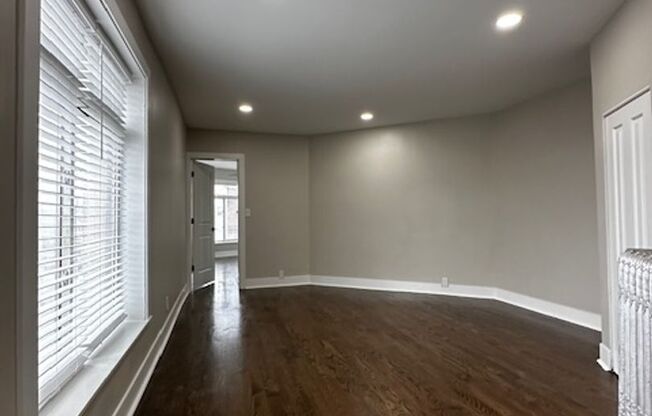 Spacious Updated 1 Bed in the Heart of Logan Square