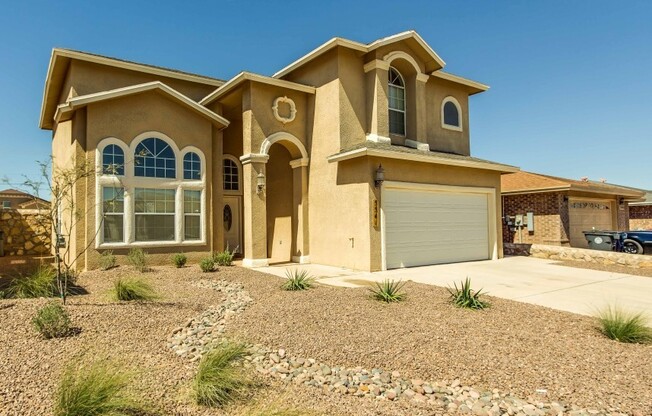 Lovely Home With Refrigerated Air!!