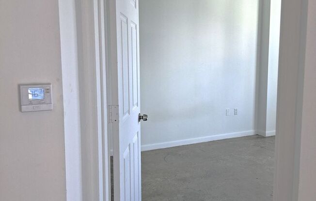 2 beds, 2 baths, $3,300, Unit UNIT: 2013