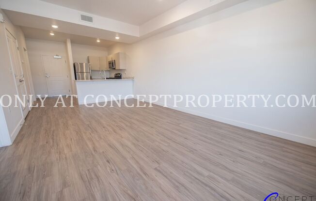 1 bed, 1 bath, 650 sqft, $1,800, Unit 315