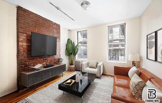 305 E 105 ST