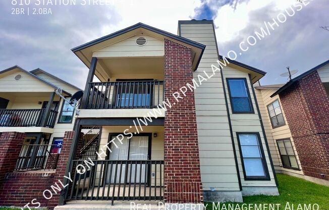 810 Station Street
