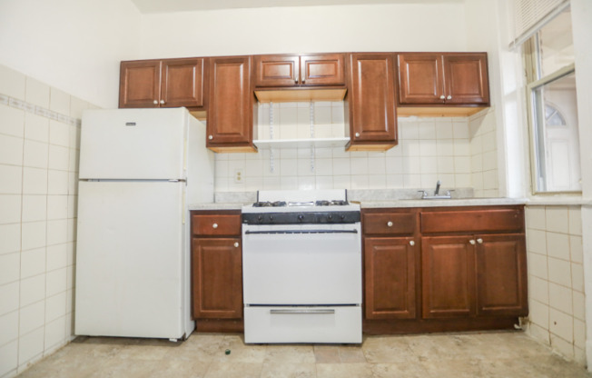 4747 N KENNETH