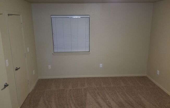 2 beds, 2 baths, $1,700