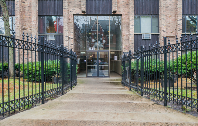 Lincoln Park Living!