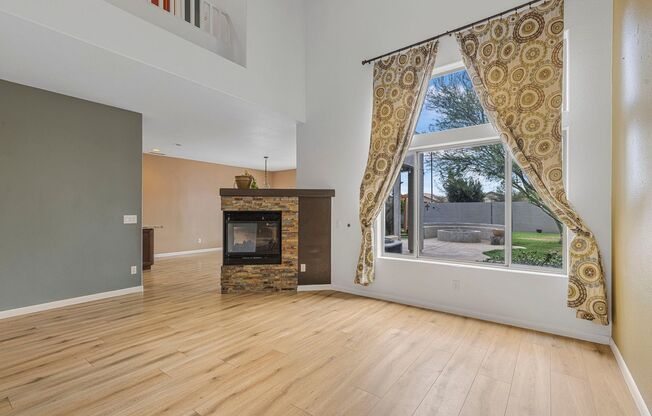 Lovely 3 bed / 2.5 bath Home in the Power Ranch Community