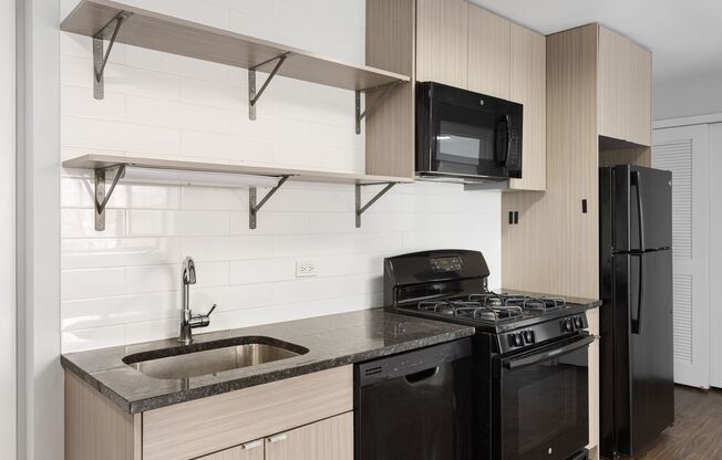 2 beds, 2 baths, 578 sqft, $2,475, Unit 402