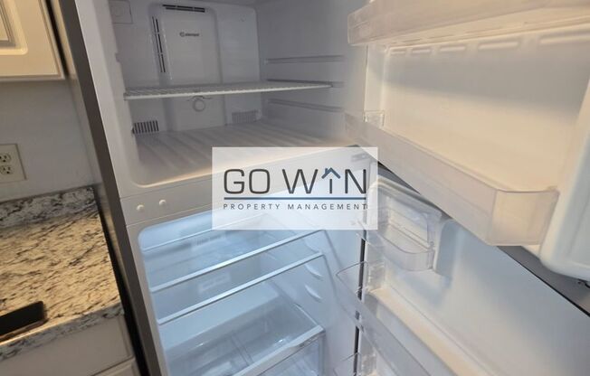 2 beds, 1 bath, 864 sqft, $1,350, Unit 1