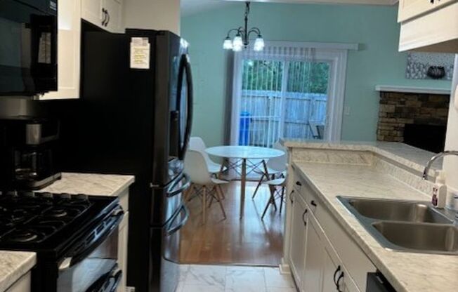 3 beds, 2 baths, $2,250