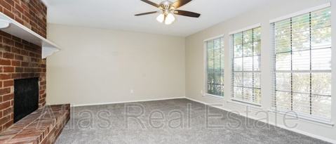 1201 OAKBLUFF DR