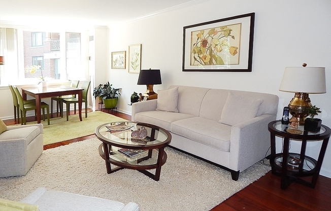 1 bed, 1 bath, 863 sqft, $3,500, Unit 203