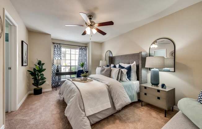 Mount Vernon Apartments | Desoto TX | Large Bedrooms with Plush Carpeting